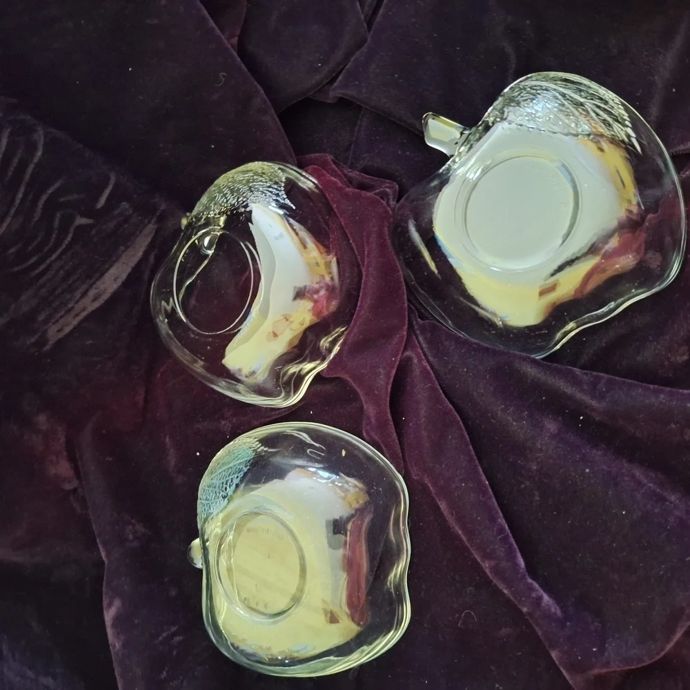 Elegant Glass Leaf Bowls